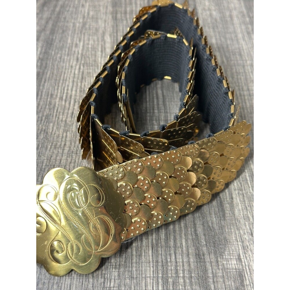 Vintage Fish Scale Stretch Belt Women's Small/Med Metallic Gold  Clasp Closure